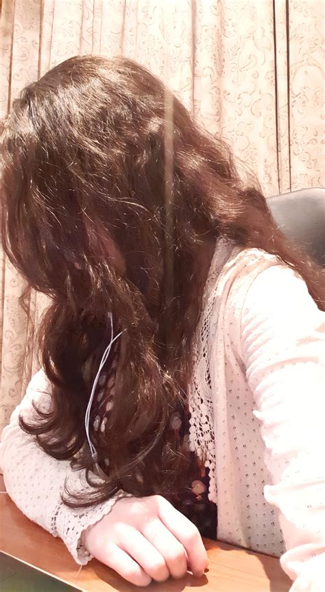 This butterfly cut curly hair transformation is truly shocking 38