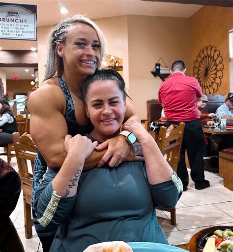 Jordynne Grace : r/musclegirlsflexing