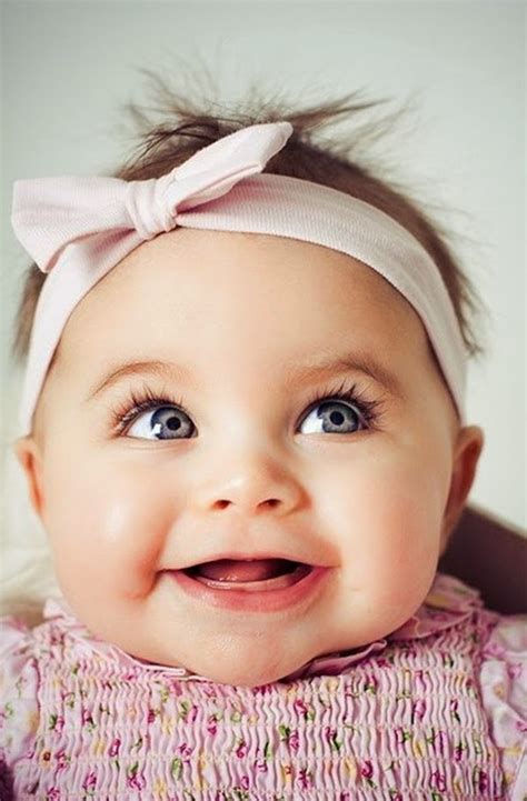 cute kids wallpaper: smiling baby