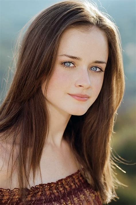 Alexis Bledel - Profile Images — The Movie Database (TMDB)