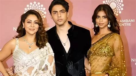 Gauri Khan and Suhana Khan wear sarees, Aryan Khan opts for black outfit for NMACC day 2 event ...