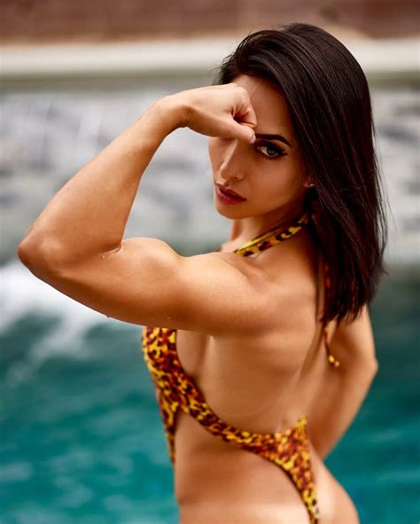 Vanessa Serros