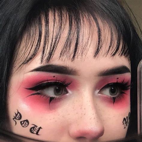 𝓐𝓮𝓼𝓽𝓪𝓻𝓻𝓲𝓾𝓼 - 𝓐𝓮𝓼𝓽𝓪𝓻𝓻𝓲𝓾𝓼 𝓐𝓮𝓼𝓽𝓪𝓻𝓻𝓲𝓾𝓼 in 2020 | Edgy makeup, Emo makeup ...