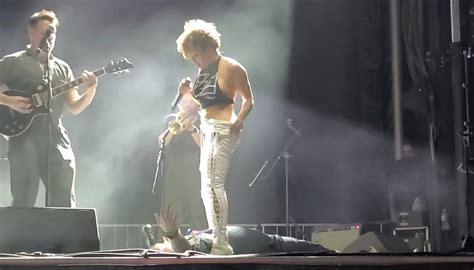 Shock in Florida, Sophia Urista protagonista sul palco di un "momento