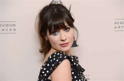 Should I Get Bangs? If You're Wondering, Here Are 17 Things Only Women