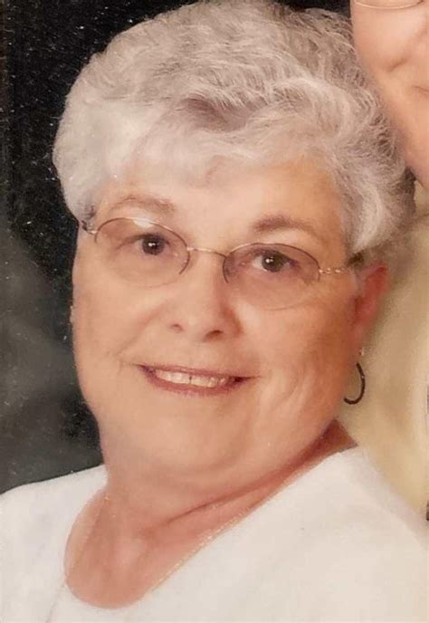 Daily Obituary Updates in Hampton VA: Community Tributes and News