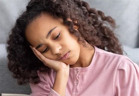 How To Tell If Your Child Has Mono: 10+ Signs