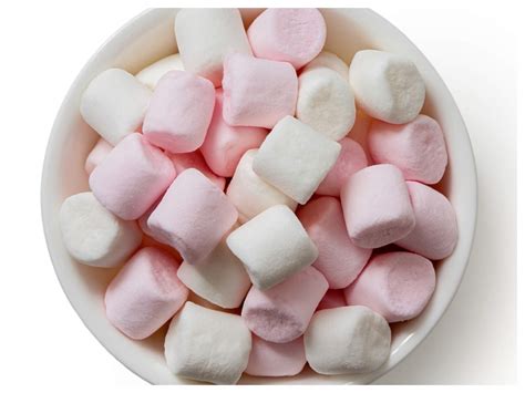 Story of Marshmallow, its uses and recipe