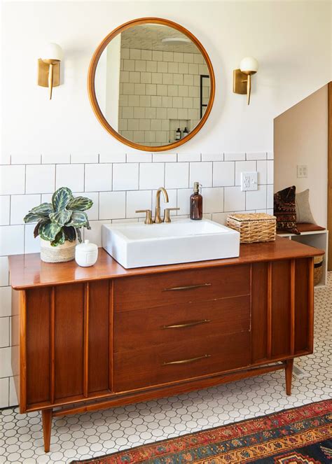 accent wall design  luxury bathroom