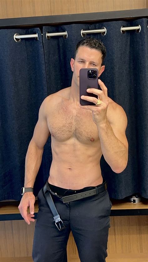 black.snake (@blackholetoyou) / Twitter