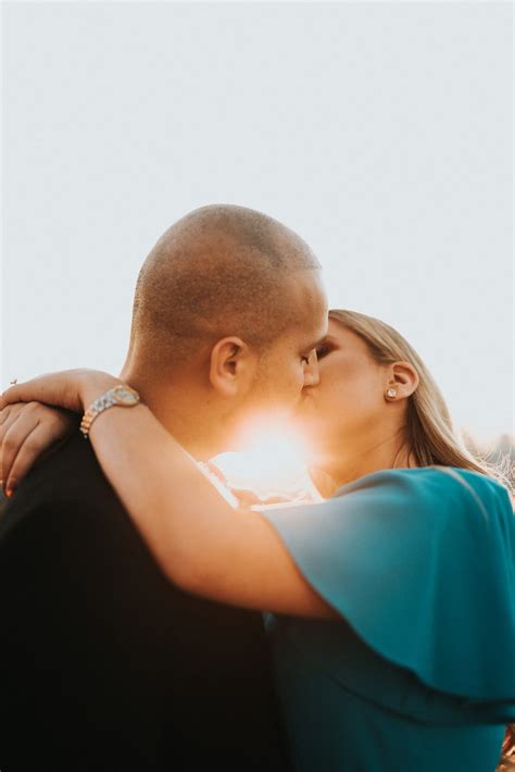 The Anatomy of A Happy Modern Relationship | by Ellen Nguyen | Loveful