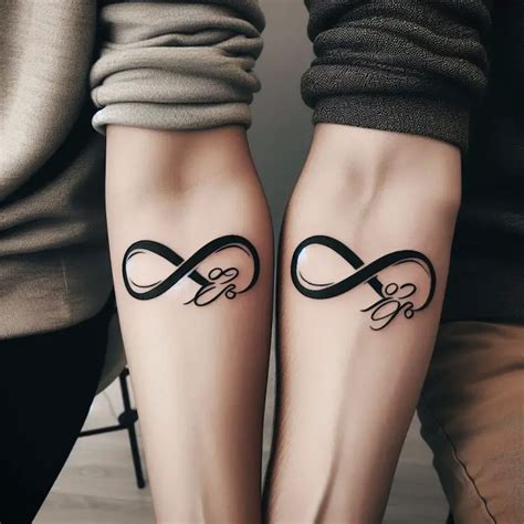 30 Heartfelt Friendship Tattoo Ideas and Their Deep Meanings 🤝