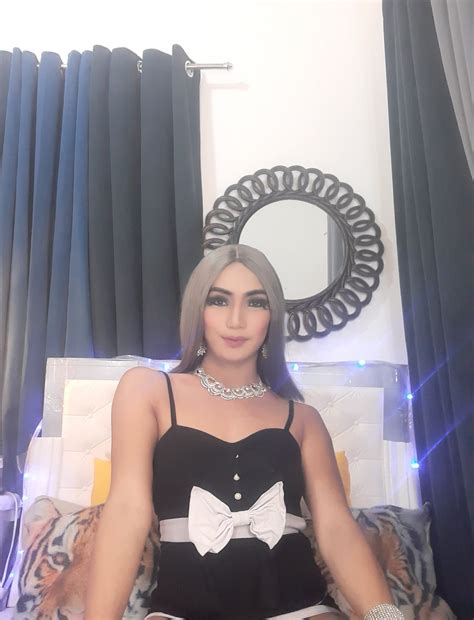 Lilycruz, Haitian Transsexual escort in Manila
