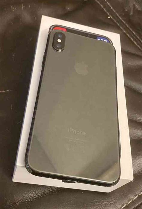 Apple iPhone X - 64GB - bazar - Hyperinzerce.cz