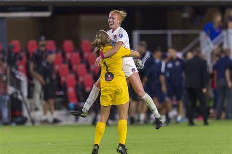 NWSL preseason preview: Tori Huster helps set the tone for the kids ...