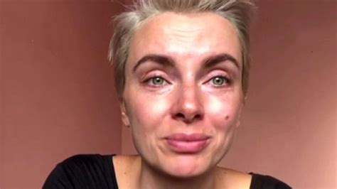 Ukraine: Kyiv evacuee describes saying goodbye to husband who stayed in ...