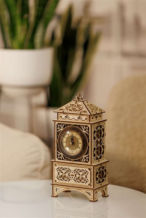 classic clock  model mechanical modeling  adults  kids wood trick