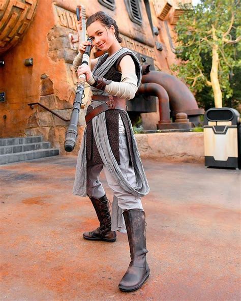 Rey actor at Galaxy's Edge | Disneyland star wars, Real life disney ...