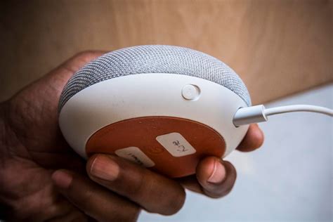 Google Home Mini in pictures: Smaller, cheaper, just as smart - CNET