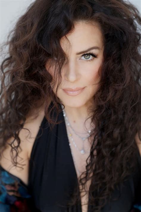 Amy Lynn & The Honey Men