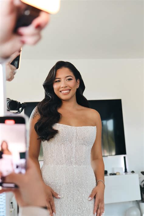 Maleni Cruz - Maleni Cruz added a new photo.