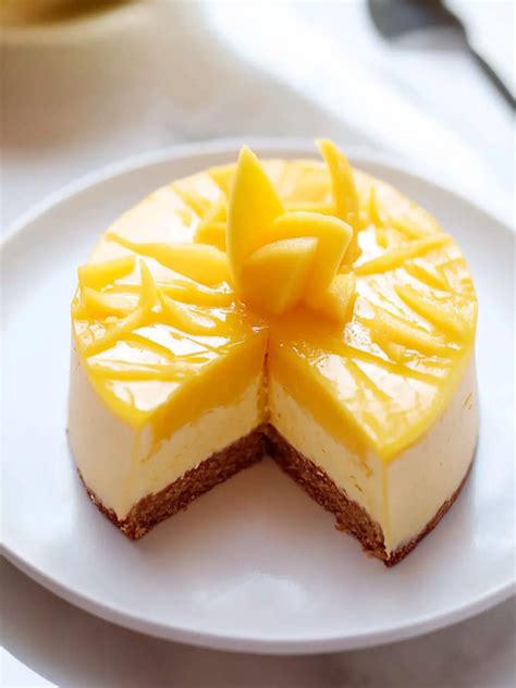 mango mousse cake 1