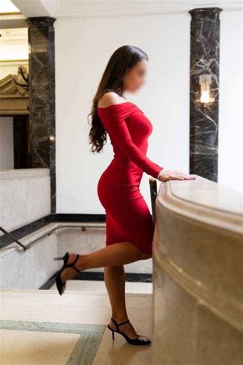Arabella Blair - Elite Companion | Get To Know Me