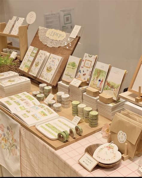 Craft Booth Display Inspiration