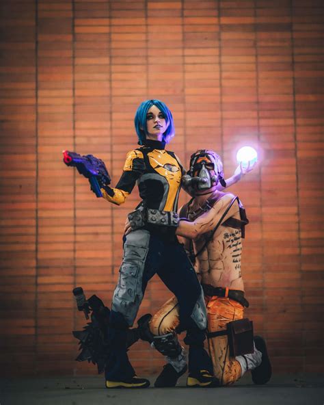 Borderlands 2 Maya and Krieg Cosplay by Ellevishh : r/cosplay