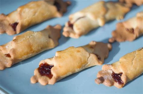 Купити Пісочне печиво з джемом - Горіховий дім