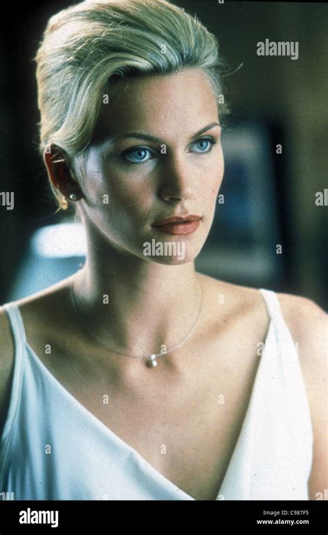 The Whole Nine Yards Year : 2000 USA Natasha Henstridge Director Stock ...