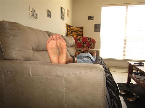 Beautiful Soles & Ticklish Feet On OnlyFans : r/ticklingandsoles