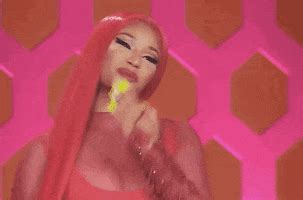 Nicki Minaj Smile GIFs - Find & Share on GIPHY