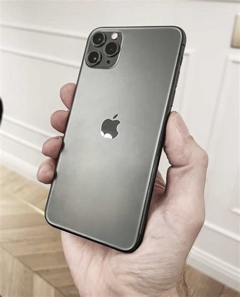 Замена заднего стекла IPhone 11 Pro Max цена 4490 оригинал
