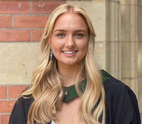 Becoming a Leeds graduate