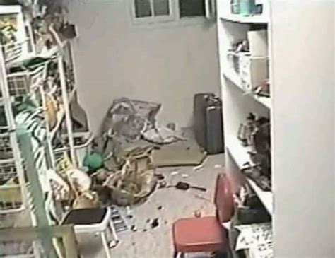 10 Things You Didn't Know About the JonBenét Crime Scene Pics - 2etb3aa