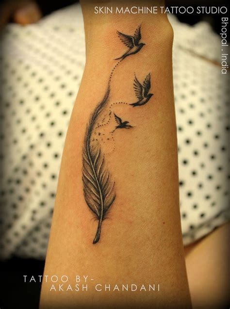 Aggregate 88+ tattoo bird feather super hot - vova.edu.vn