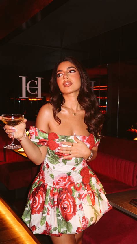 Romita (@romita.vlz) • Instagram photos and videos