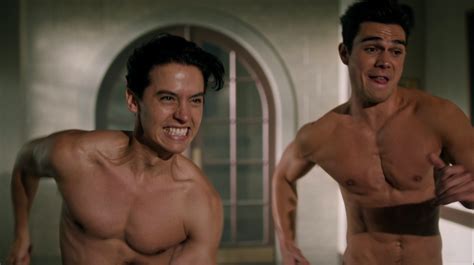 9 Disney Stars Who've Posed Nude - Disney Nude Instagrams