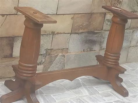 Pé De Mesa De Madeira Antiga