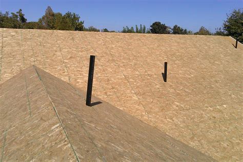 OSB vs Plywood for Roof Decking: Choosing in Vernonia, Oregon