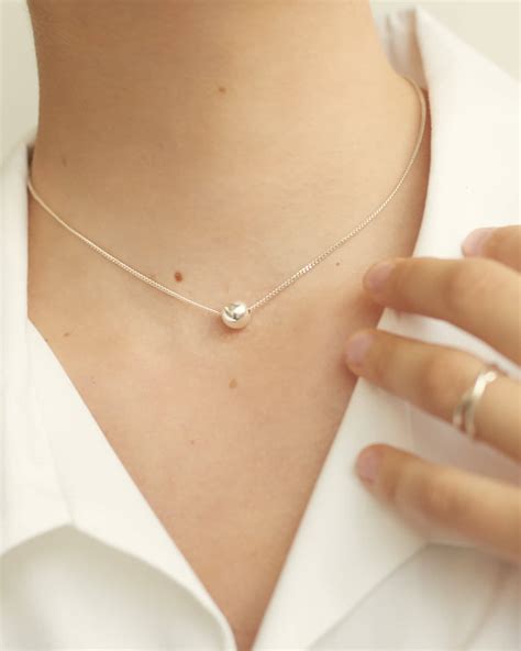 Базовая цепь с шариком из серебра 925. | JeweLi
