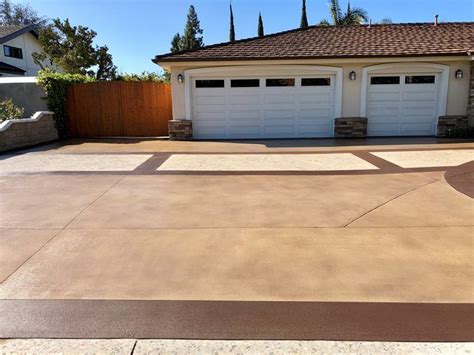 Colored Driveway, Custom Driveway, Decorative DrivewayConcrete DrivewaysKB Concrete Staini ...