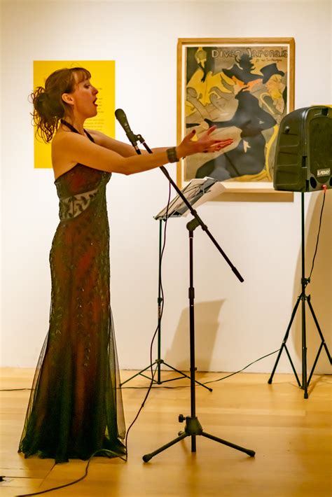 Taylor Wilson: Scottish opera, mezzo soprano, contemporary and