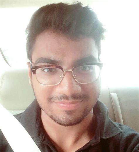 dinesh dinesh cardekho auto news author india cardekhocom