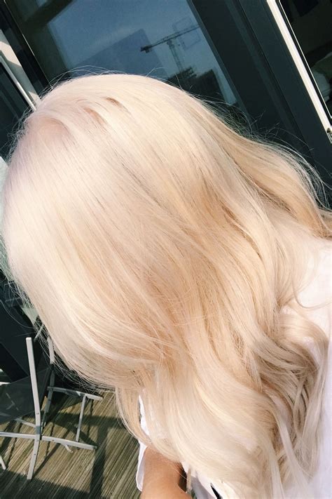 White blonde hair: How to bleach your tresses and things to keep in