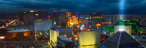 Gambler's Paradise - Signature Series – Riley Clark Fine Art