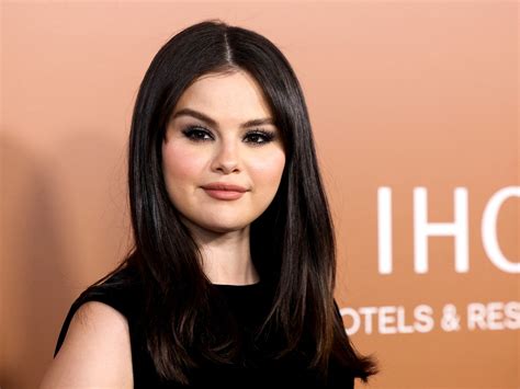 Selena Gomez: How She's Redefining Success - hd9yw0o