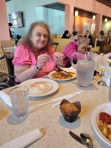 Signature HealthCARE at Jefferson Manor Rehab & Wellness Center