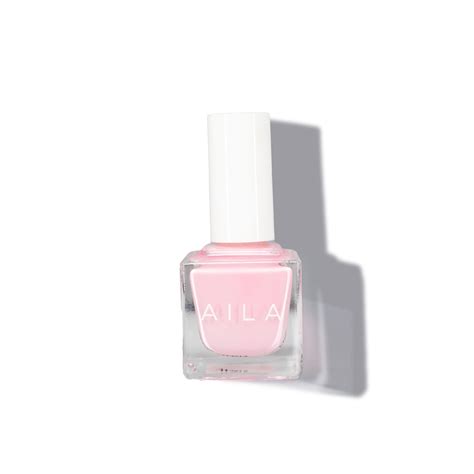 No Panty Wednesday | AILA Cosmetics